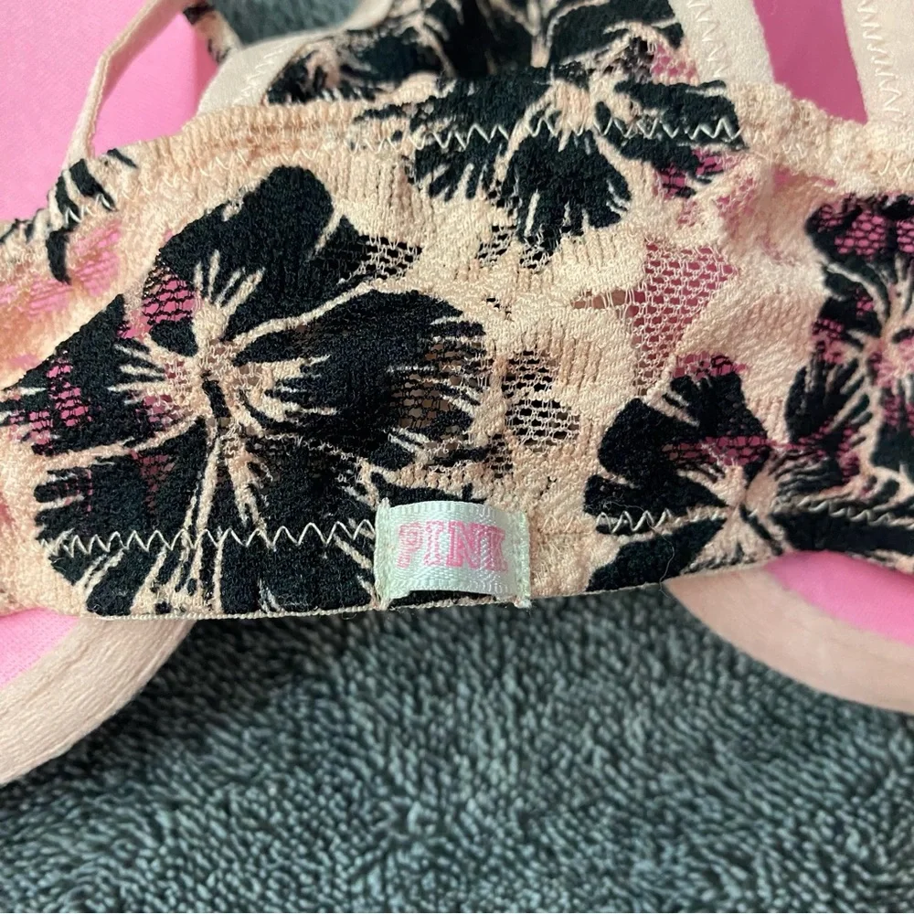 Victoria’s Secret Pink Floral Strappy Racerback Bra Size 34‎ B